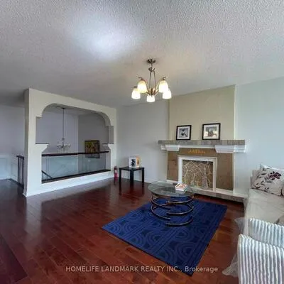 12,&nbsp;Clancy, Don Valley Village, Toronto
