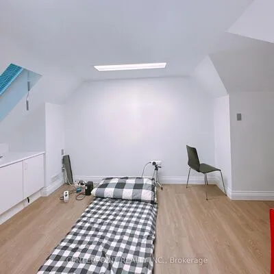 555,&nbsp;Military, Morningside, Toronto