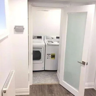 340,&nbsp;Kenilworth, The Beaches, Toronto