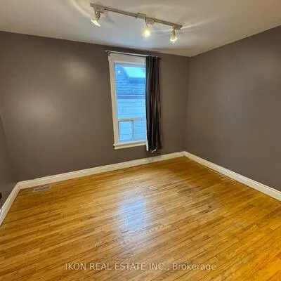 22,&nbsp;Bushell, South Riverdale, Toronto