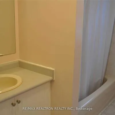 75, Highhill, Tam O'Shanter-Sullivan, Toronto