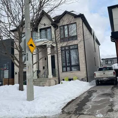 89,&nbsp;Cadorna, East York, Toronto