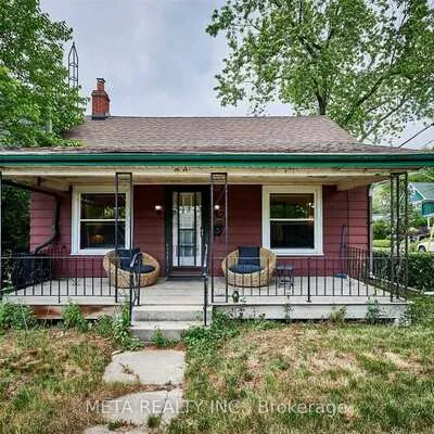 22,&nbsp;Freeman, Birchcliffe-Cliffside, Toronto
