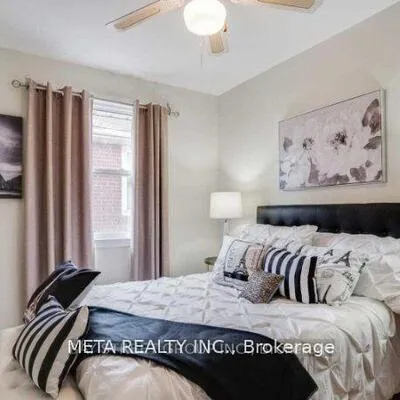 101,&nbsp;Greenock, Morningside, Toronto