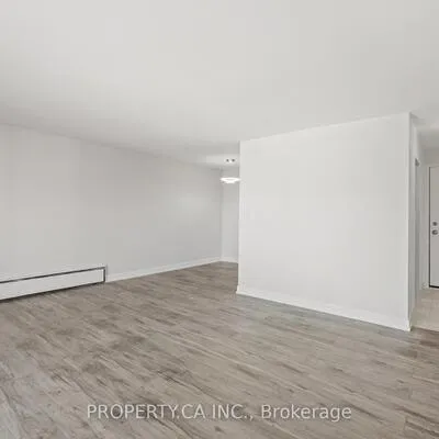1055,&nbsp;Victoria Park, Clairlea-Birchmount, Toronto