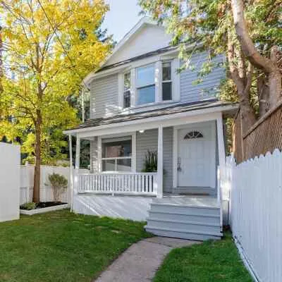 106,&nbsp;Willow, The Beaches, Toronto