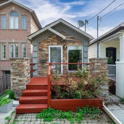 169,&nbsp;King Edward, Woodbine-Lumsden, Toronto