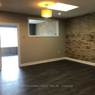 1272,&nbsp;Danforth, Danforth, Toronto