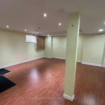 9,&nbsp;Grove Hill, L'Amoreaux, Toronto