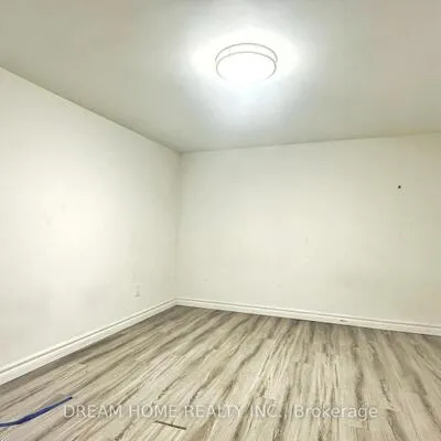 1018,&nbsp;Kennedy, Ionview, Toronto
