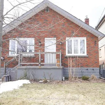 52,&nbsp;Sandown, Birchcliffe-Cliffside, Toronto