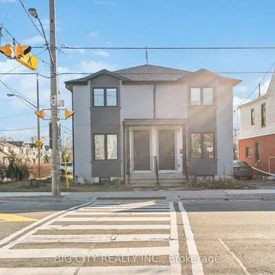 465A,&nbsp;Cosburn, Danforth Village-East York, Toronto