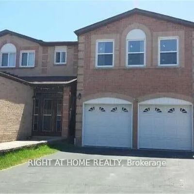 29,&nbsp;Roxanne, Milliken, Toronto