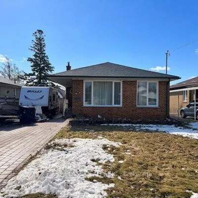 39,&nbsp;Lewiston, Dorset Park, Toronto