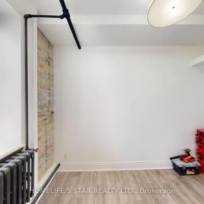 1152,&nbsp;Gerrard, South Riverdale, Toronto