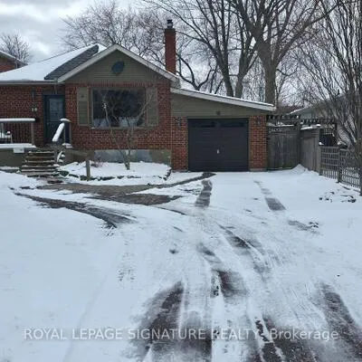 16,&nbsp;Muir, Scarborough Village, Toronto