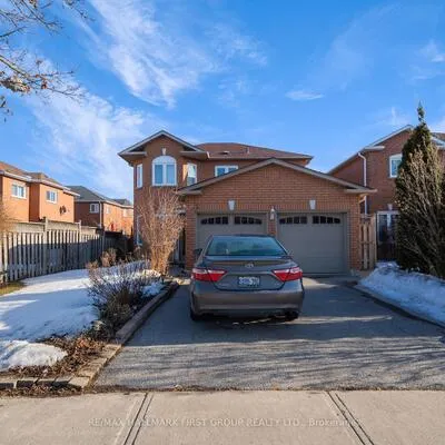 5,&nbsp;Claresholme, Highland Creek, Toronto