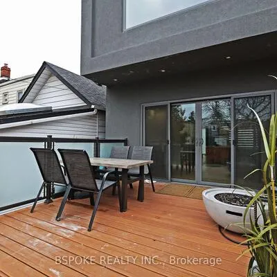 707,&nbsp;Mortimer, Danforth Village-East York, Toronto