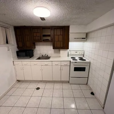 83,&nbsp;Dawes (Basement), East End-Danforth, Toronto