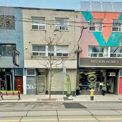 1344,&nbsp;Queen, South Riverdale, Toronto