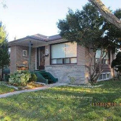 23,&nbsp;Glos, Bendale, Toronto