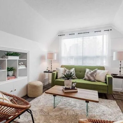179,&nbsp;Clonmore, Birchcliffe-Cliffside, Toronto