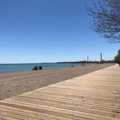 20,&nbsp;Kew Beach, The Beaches, Toronto