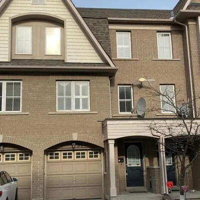 34,&nbsp;Kiriakou, Dorset Park, Toronto
