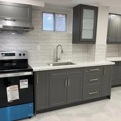 17,&nbsp;Applemore, Malvern, Toronto