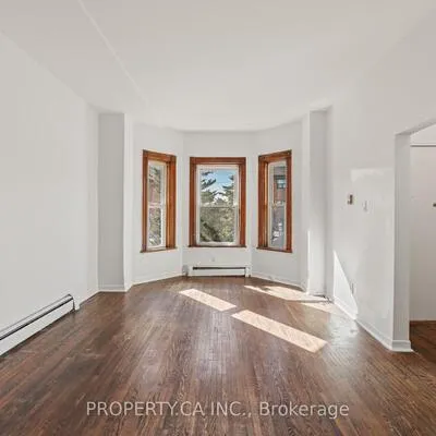 120,&nbsp;Stephenson, East End-Danforth, Toronto