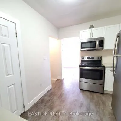 212,&nbsp;Monarch Park, Danforth, Toronto