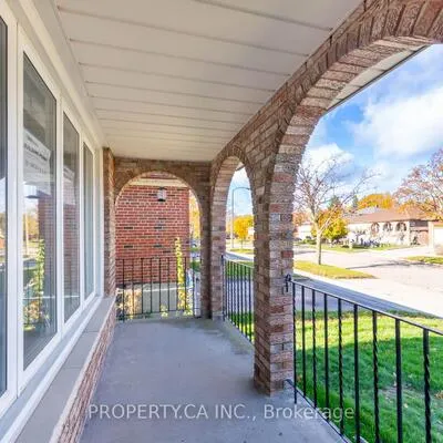 15,&nbsp;Riant, Scarborough Village, Toronto