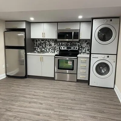 35,&nbsp;Beath, West Hill, Toronto