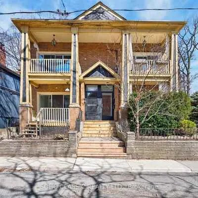 23,&nbsp;Fernwood Park, The Beaches, Toronto