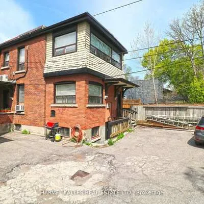 27,&nbsp;Hiawatha, Greenwood-Coxwell, Toronto