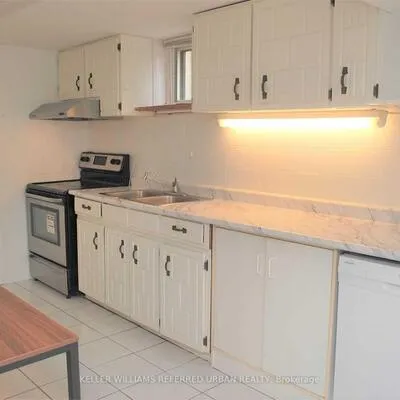 53,&nbsp;Silvio, Clairlea-Birchmount, Toronto
