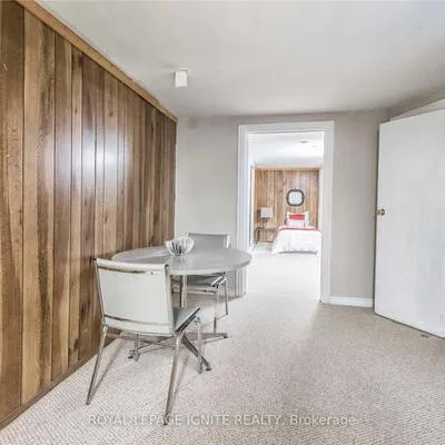 38,&nbsp;Loradeen, Malvern, Toronto