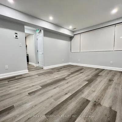 25,&nbsp;Glenside, Greenwood-Coxwell, Toronto