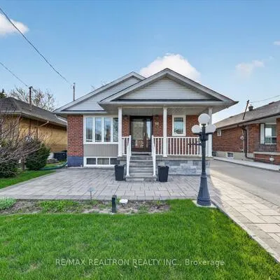 80,&nbsp;Waringstown, Wexford-Maryvale, Toronto
