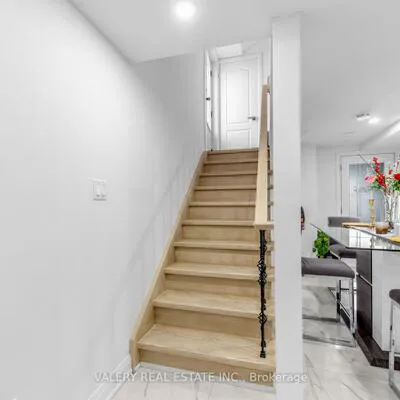 64,&nbsp;Moreau, Clairlea-Birchmount, Toronto