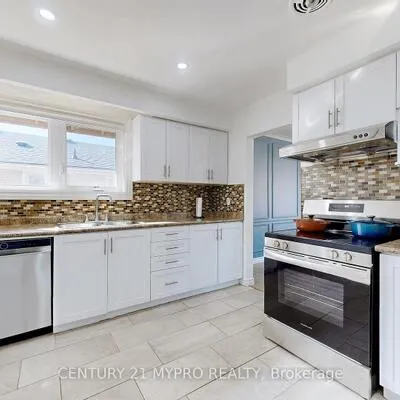 56,&nbsp;Bailey, Woburn, Toronto