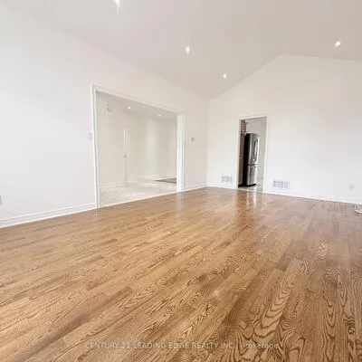 17,&nbsp;Leafield, L'Amoreaux, Toronto