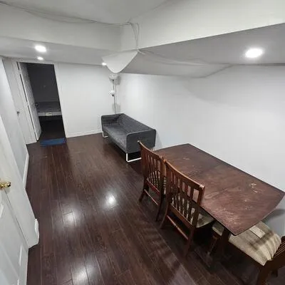 340A,&nbsp;Aylesworth, Birchcliffe-Cliffside, Toronto
