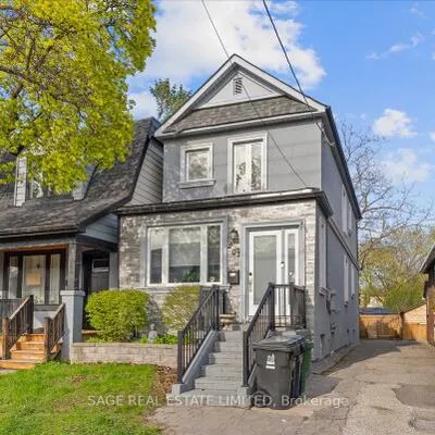207,&nbsp;Cedarvale, Woodbine-Lumsden, Toronto