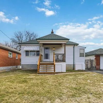 129,&nbsp;Brenda, Kennedy Park, Toronto