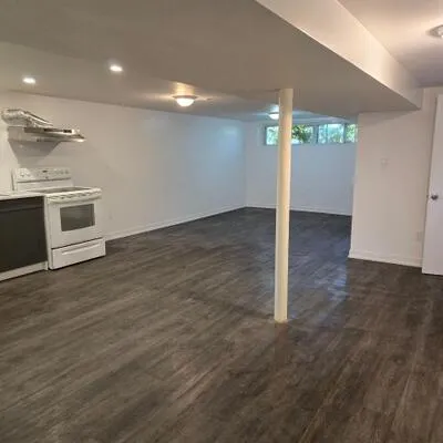 61,&nbsp;Lewiston, Dorset Park, Toronto
