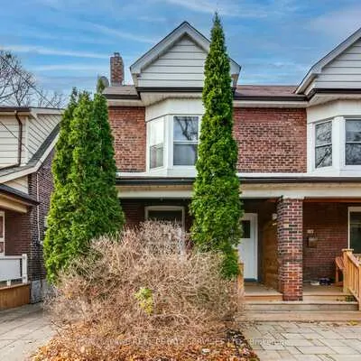 116,&nbsp;Gillard, Greenwood-Coxwell, Toronto