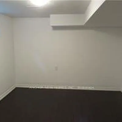 52,&nbsp;Leahann, Dorset Park, Toronto