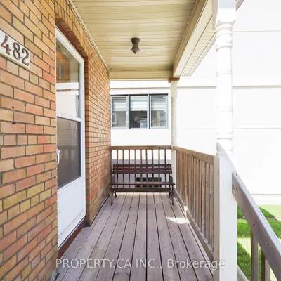 482,&nbsp;Donlands, East York, Toronto