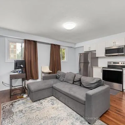 82,&nbsp;Halsey, O'Connor-Parkview, Toronto